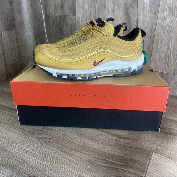 Nike Air Max 97 OG Golden Bullet Womens 9.5 Classic Authentic Comfortable NWT - Picture 1 of 9